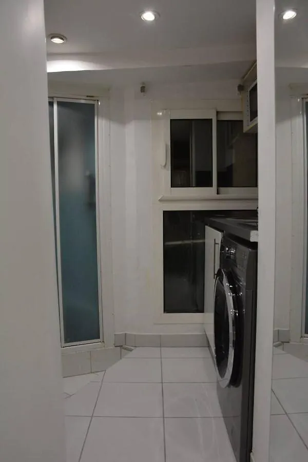 Cosy Studio Arc De Triomphe Champs Elysees Bail Mobilite Paris Apartment